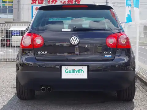 カタログ画像：ゴルフ （GOLF） ＧＴＸ 2005年10月 GH-1KAXX 2000cc ブラックマジックパールエフェクト 燃費12.6km / l バック