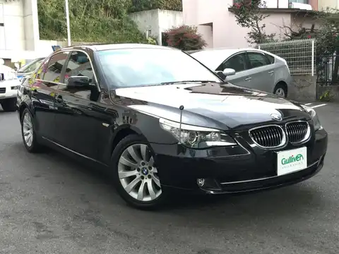 カタログ画像：５シリーズ （5 SERIES） ５３０ｉ 2007年6月 ABA-NU30 3000cc ブラック・サファイアメタリック 燃費9.4km / l メイン（その他）