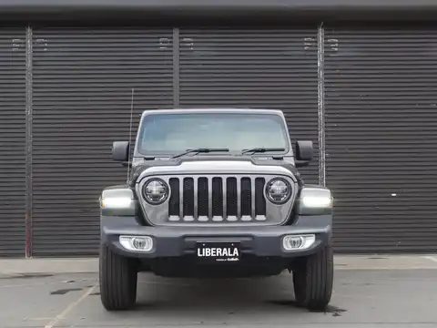 カタログ画像：ジープ・ラングラーアンリミテッド （JEEP WRANGLER UNLIMITED） サハラ ローンチエディション 2018年11月 ABA-JL36L 3600cc グラナイトクリスタルメタリッククリアコート 燃費9.2km / l フロント