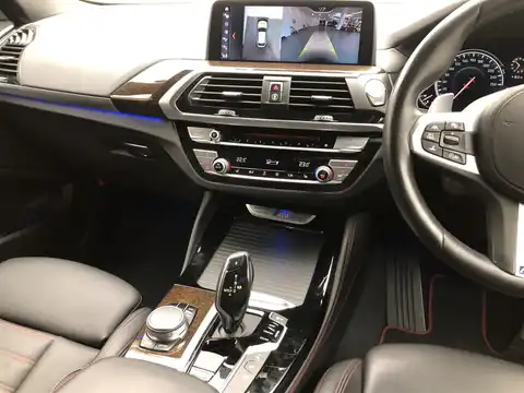 カタログ画像：Ｘ４ （X4） Ｍ４０ｉ 2019年1月 CBA-UJ30 3000cc アルピン・ホワイトIII（ソリッド・カラー） 燃費10.9km / l 内装