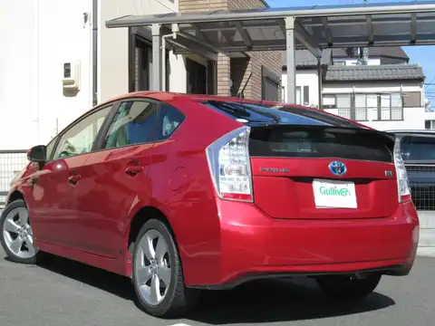 カタログ画像：プリウス （PRIUS） Ｇツーリングセレクション・レザーパッケージ 2009年5月 DAA-ZVW30 1800cc レッドマイカメタリック 燃費35.5km / l バック