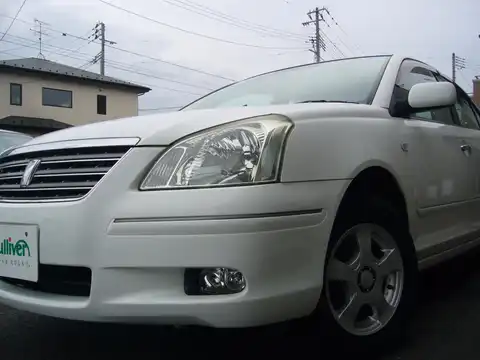 カタログ画像：プレミオ （PREMIO） Ｆ 2004年12月 CBA-NZT240 1500cc ホワイトパールクリスタルシャイン 燃費16.4km / l 外装