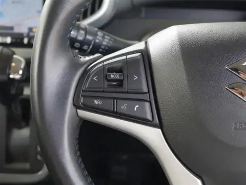 カタログ画像：ソリオ （SOLIO） ハイブリッドＭＺ デュアルカメラブレーキサポート装着車 2015年8月 DAA-MA36S 1200cc ピュアホワイトパール 燃費27.8km / l 内装