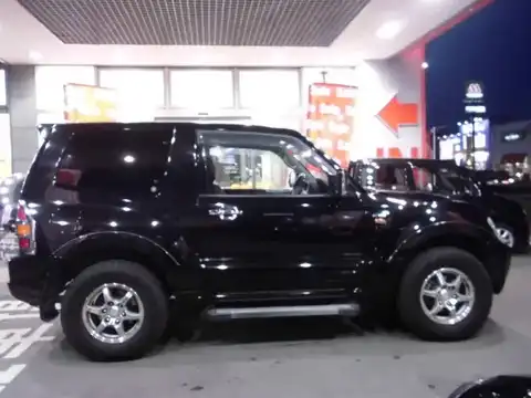 カタログ画像：パジェロ （PAJERO） ショート スーパーエクシード ＭＭＣＳレス仕様 2000年8月 TA-V65W 3500cc ピレネーブラック 外装