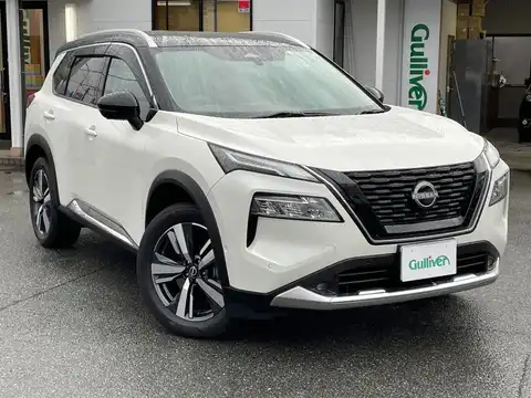 カタログ画像：エクストレイル （X-TRAIL） Ｓ 2022年7月 6AA-T33 1500cc ブリリアントホワイトパール（３Ｐ） 燃費19.7km / l メイン