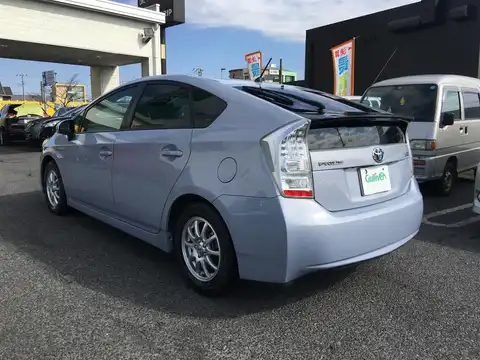 カタログ画像：プリウス （PRIUS） Ｓツーリングセレクション 2009年5月 DAA-ZVW30 1800cc シルバーメタリックorアイスバーグシルバーマイカメタリック 燃費35.5km / l バック