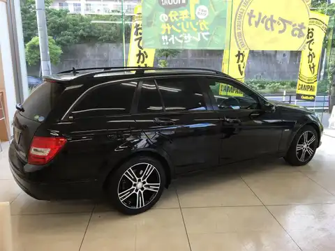 カタログ画像：Ｃクラスステーションワゴン （C-CLASS STATIONWAGON） Ｃ１８０ ステーションワゴン エディションＣ 2013年12月 DBA-204249 1800cc オブシディアンブラック（Ｍ） 燃費13.2km / l 外装