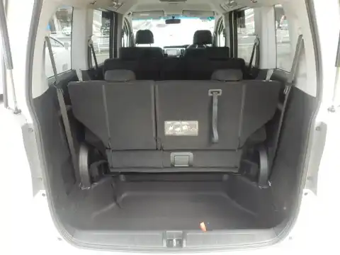 カタログ画像：ステップワゴンスパーダ （STEPWAGON SPADA） Ｚ 2011年8月 DBA-RK6 2000cc プレミアムホワイト・パール 燃費11.6km / l 内装