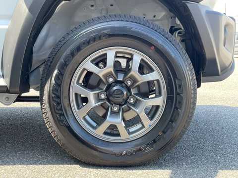 カタログ画像：ジムニー （JIMNY） ＸＧ 2025年11月 3BA-JB64W 660cc 燃費14.3km / l タイヤ
