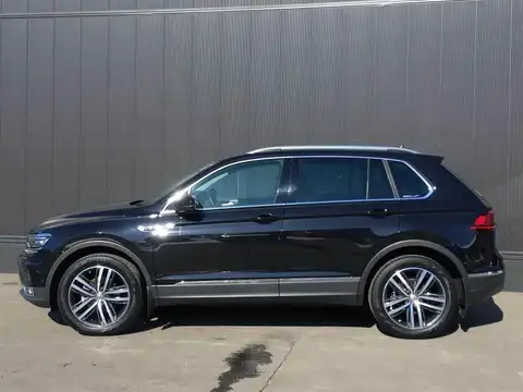 カタログ画像：ティグアン （TIGUAN） ＴＳＩ ハイライン 2020年5月 ABA-5NCZD 1400cc ディープブラックパールエフェクト 燃費13.0km / l 外装