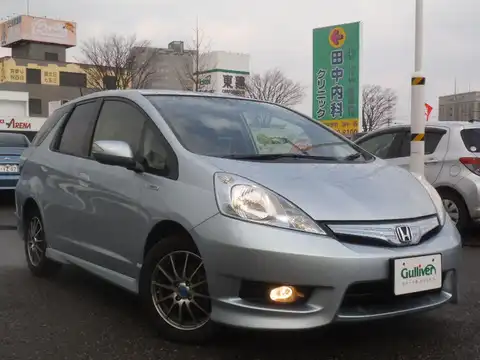 カタログ画像：フィットシャトルハイブリッド （FIT SHUTTLE HYBRID） ハイブリッド ファインライン 2012年10月 DAA-GP2 1300cc アラバスターシルバー・メタリック 燃費25.0km / l メイン（その他）