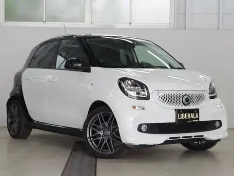 カタログ画像：スマートフォーフォー （SMART FOR FOUR） ＢＲＡＢＵＳ スポーツ 2019年10月 DBA-453044 900cc クリスタルホワイトorクリスタルホワイト×ブラック 燃費21.7km / l メイン（その他）