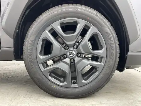 カタログ画像：ＲＡＶ４ （RAV4） Ｘ 2024年12月 6BA-MXAA54 2000cc グレーメタリック 燃費15.2km / l タイヤ
