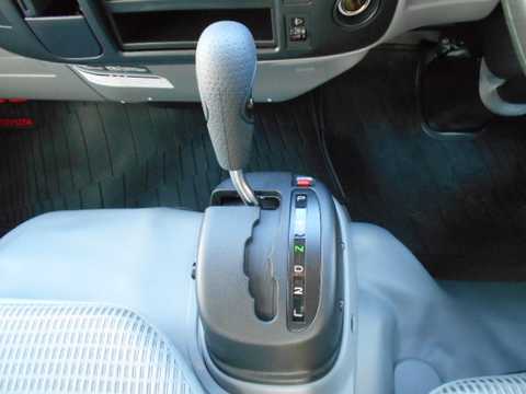 カタログ画像：トヨエース （TOYOACE） ベースグレード 2015年5月 LDF-KDY281 3000cc ホワイト 燃費10.2km / l 内装