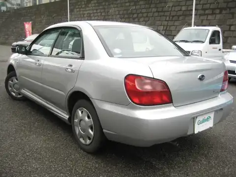 カタログ画像：インプレッサ （IMPREZA） １．５ｉ 2006年6月 LA-GD2 1500cc プレミアムシルバー・メタリック 燃費16.6km / l バック