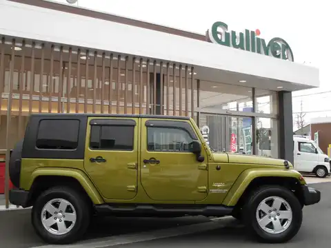 カタログ画像：ジープ・ラングラーアンリミテッド （JEEP WRANGLER UNLIMITED） サハラ４ＡＴ 2007年11月 ABA-JK38L 3800cc ジープグリーンメタリッククリアコートorレスキューグリーンメタリッククリアコート 燃費7.1km / l 外装