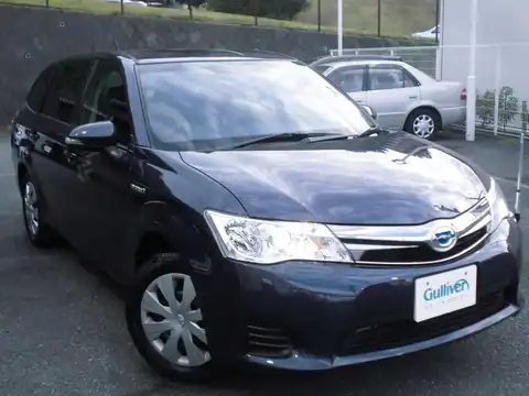 カタログ画像：カローラフィールダー （COROLLA FIELDER） ハイブリッドＧ 2013年8月 DAA-NKE165G 1500cc ブラックマイカ 燃費33.0km / l メイン（その他）