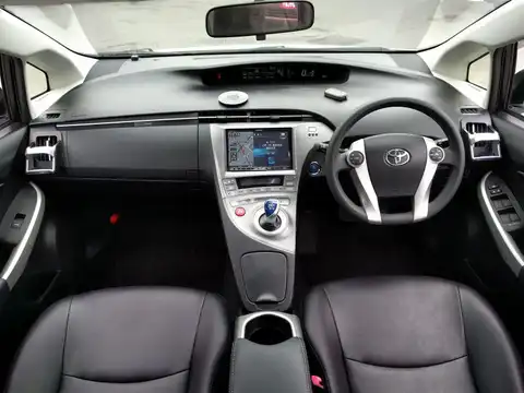 カタログ画像：プリウス （PRIUS） Ｓツーリングセレクション・マイコーデ 2014年4月 DAA-ZVW30 1800cc ホワイトパールクリスタルシャイン 燃費30.4km / l 内装