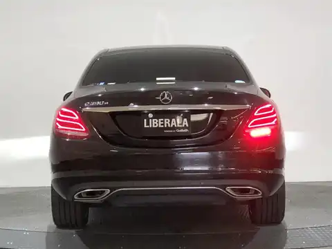 カタログ画像：Ｃクラス （C-CLASS） Ｃ３５０ｅアバンギャルド 2017年7月 DLA-205047 2000cc オブシディアンブラック（Ｍ） 燃費17.2km / l バック