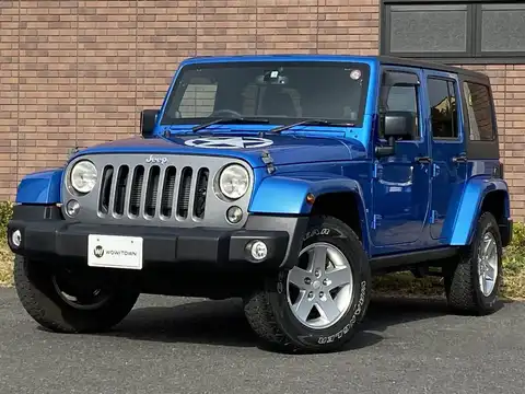 カタログ画像：ジープ・ラングラーアンリミテッド （JEEP WRANGLER UNLIMITED） フリーダムエディション 2014年4月 ABA-JK36L 3600cc ハイドロブルーパールコート 燃費7.5km / l フロント