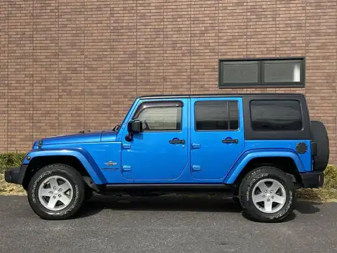 カタログ画像：ジープ・ラングラーアンリミテッド （JEEP WRANGLER UNLIMITED） フリーダムエディション 2014年4月 ABA-JK36L 3600cc ハイドロブルーパールコート 燃費7.5km / l 外装