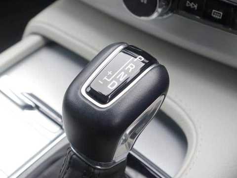 カタログ画像：ＸＣ９０ （XC90） Ｔ８ ツインエンジン ＡＷＤ エクセレンス 2018年8月 DLA-LB420XCPA 2000cc ブライトシルバーメタリックorエレクトリックシルバーメタリック 燃費13.7km / l 内装