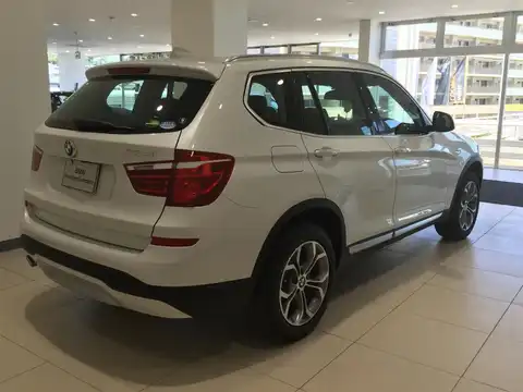 カタログ画像：Ｘ３ （X3） ｘＤｒｉｖｅ ２０ｉ Ｘライン 2016年6月 DBA-WX20 2000cc アルピン・ホワイトⅢ（ソリッド・カラー） 燃費13.4km / l 外装