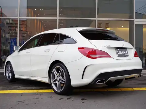 カタログ画像：ＣＬＡクラス シューティングブレーク （CLA-CLASS SHOOTING BRAKE） ＣＬＡ１８０ シューティングブレーク スポーツ 2015年6月 DBA-117942 1600cc カルサイトホワイト（Ｓ） 燃費15.9km / l バック