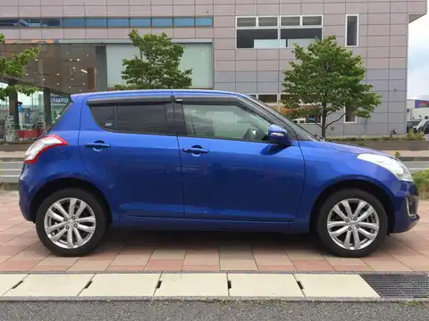 カタログ画像：スイフト （SWIFT） ＸＳ－ＤＪＥ 2014年4月 DBA-ZC72S 1200cc スーパーブラックパール 燃費26.4km / l 外装