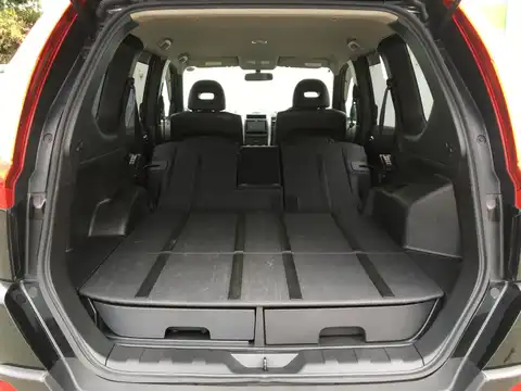 カタログ画像：エクストレイル （X-TRAIL） ２０Ｘt 2011年6月 DBA-NT31 2000cc ダイヤモンドブラック（Ｐ） 燃費13.2km / l 内装