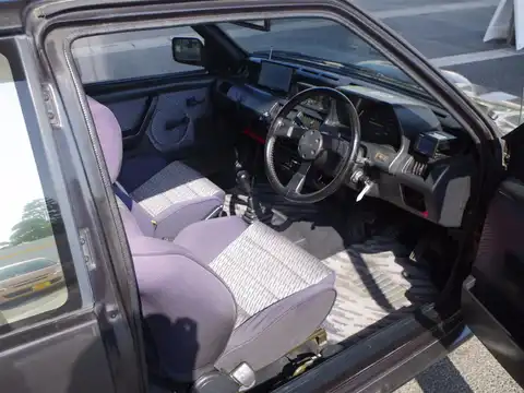 カタログ画像：マーチ （MARCH） スーパーターボ 1990年1月 E-EK10 1000cc ブラックＭ 燃費16.0km / l 内装