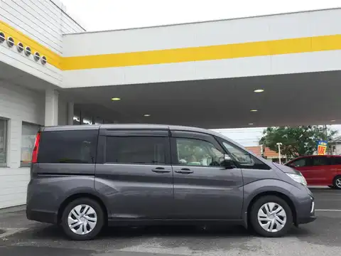 カタログ画像：ステップワゴン （STEPWAGON） Ｇ 2015年4月 DBA-RP1 1500cc モダンスティール・メタリック 燃費17.0km / l 外装