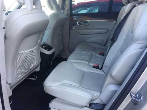 カタログ画像：ＸＣ９０ （XC90） Ｔ８ ツインエンジン ＡＷＤ エクセレンス 2018年8月 DLA-LB420XCPA 2000cc ルミナスサンドメタリック 燃費13.7km / l バック