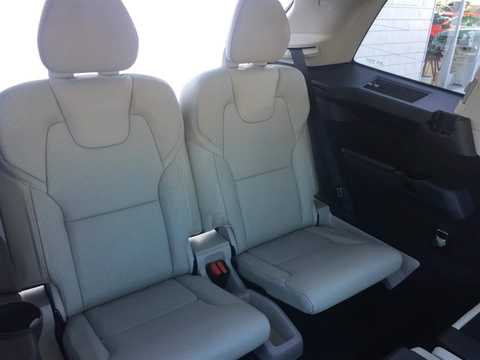 カタログ画像：ＸＣ９０ （XC90） Ｔ８ ツインエンジン ＡＷＤ エクセレンス 2018年8月 DLA-LB420XCPA 2000cc ルミナスサンドメタリック 燃費13.7km / l バック