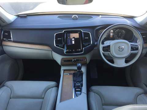 カタログ画像：ＸＣ９０ （XC90） Ｔ８ ツインエンジン ＡＷＤ エクセレンス 2018年8月 DLA-LB420XCPA 2000cc ルミナスサンドメタリック 燃費13.7km / l フロント