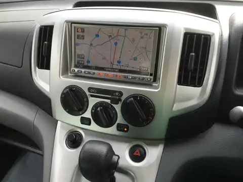 カタログ画像：ＮＶ２００バネットワゴン （NV200VANETTE WAGON） １６Ｘ－２Ｒ 2012年6月 DBA-M20 1600cc ブリリアントシルバー（Ｍ） 燃費13.2km / l 内装