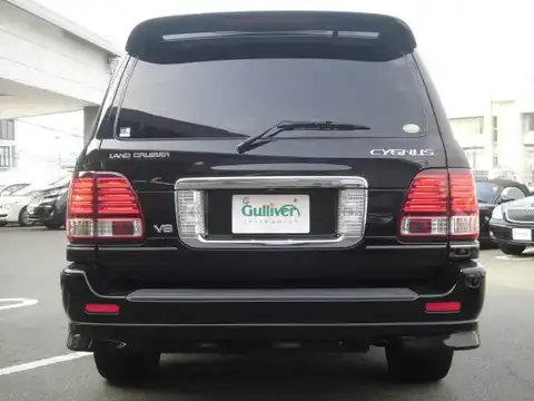 カタログ画像：ランドクルーザー１００ （LAND CRUISER 100） シグナス ６０ｔｈスペシャルエディション 2006年4月 GH-UZJ100W 4700cc ブラック 燃費6.5km / l バック