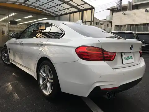 カタログ画像：４シリーズ （4 SERIES） ４２０ｉグランクーペ Ｍスポーツ 2016年4月 DBA-4D20 2000cc アルピン・ホワイトⅢ（ソリッド・カラー） 燃費16.0km / l バック