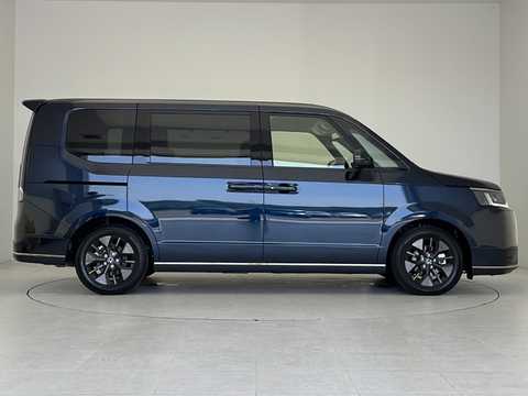 カタログ画像：ステップワゴン （STEPWAGON） スパーダ 2024年7月 5BA-RP6 1500cc クリスタルブラック・パール 燃費13.7km / l 外装