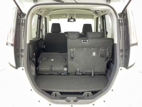 カタログ画像：ルーミー （ROOMY） カスタムＧ 2024年12月 5BA-M910A 1000cc パールホワイトⅢorブラックマイカメタリック×パールホワイトⅢ 燃費16.8km / l 内装