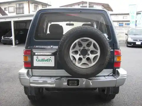 カタログ画像：パジェロ （PAJERO） キックアップルーフ ＸＥバン 1996年5月 KC-V46V 2800cc バック