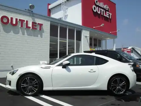 カタログ画像：ＢＲＺ （BRZ） Ｓ 2014年6月 DBA-ZC6 2000cc クリスタルホワイト・パール 燃費12.4km / l 外装