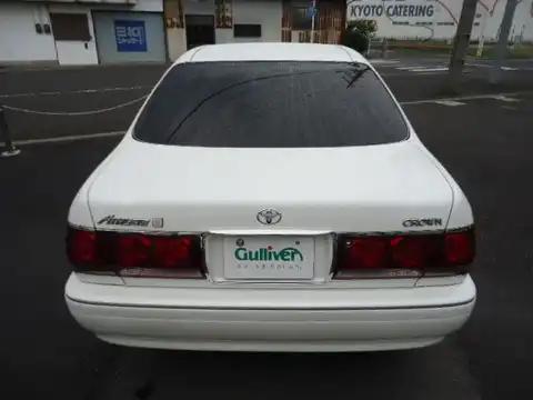 カタログ画像：クラウン （CROWN） アスリートＧ 2001年8月 TA-JZS175 3000cc ホワイトパールクリスタルシャイン 燃費11.4km / l バック