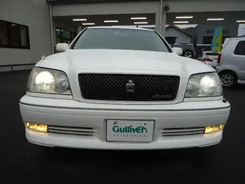 カタログ画像：クラウン （CROWN） アスリートＧ 2001年8月 TA-JZS175 3000cc ホワイトパールクリスタルシャイン 燃費11.4km / l フロント