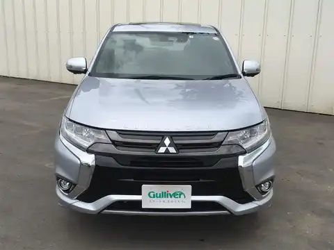 カタログ画像：アウトランダーＰＨＥＶ （OUTLANDER PHEV） Ｓエディション 2017年2月 DLA-GG2W 2000cc クールシルバーメタリック フロント