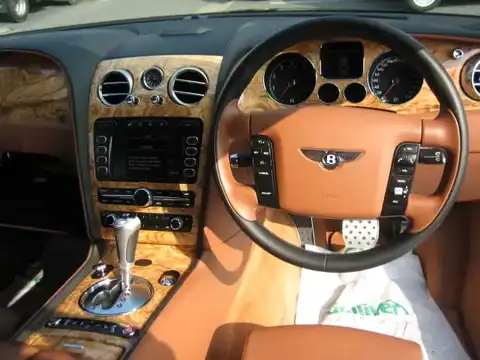 カタログ画像：コンチネンタル （CONTINENTAL） ＧＴ スピード 2009年9月 ABA-BCBWR 6000cc 内装