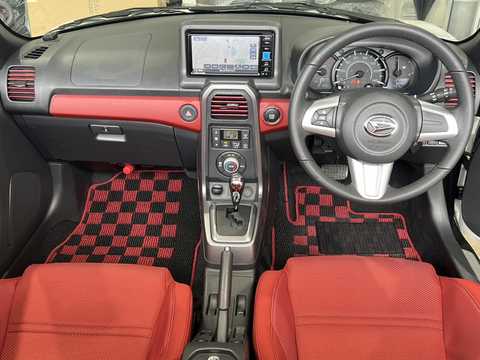 カタログ画像：コペン （COPEN） ローブ 2024年12月 3BA-LA400K 660cc パールホワイトⅢ 燃費19.2km / l フロント