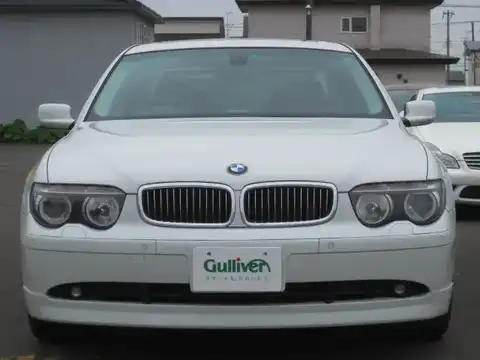 カタログ画像：７シリーズ （7 SERIES） ７３５ｉ 2003年11月 GH-GL36 3600cc アルピン・ホワイトⅢ（ソリッド・カラー） 燃費8.4km / l フロント