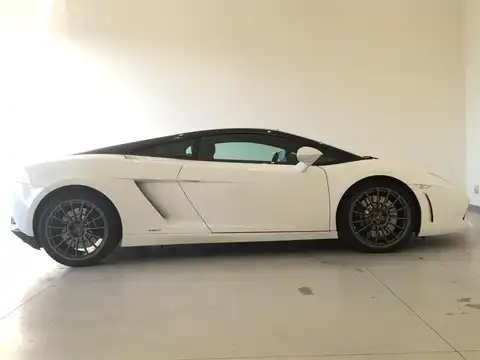 カタログ画像：ガヤルド （GALLARDO） ＬＰ５６０－４ ビコローレ 2012年8月 5200cc 外装