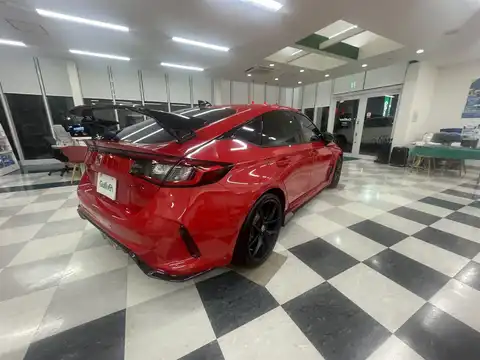 カタログ画像：シビック （CIVIC） タイプＲ レーシングブラックパッケージ 2025年9月 6BA-FL5 2000cc フレームレッド 燃費12.5km / l 外装